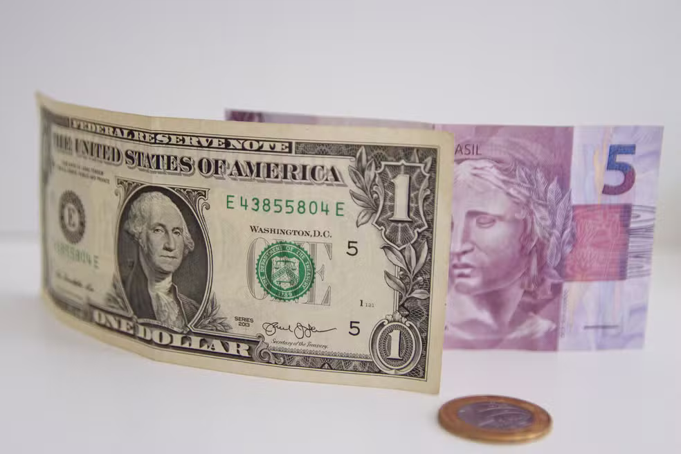 DOLAR